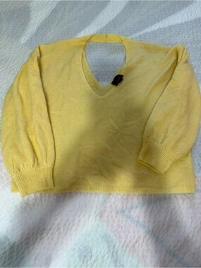 V-Neck Pullover Sweater in Yellow super soft